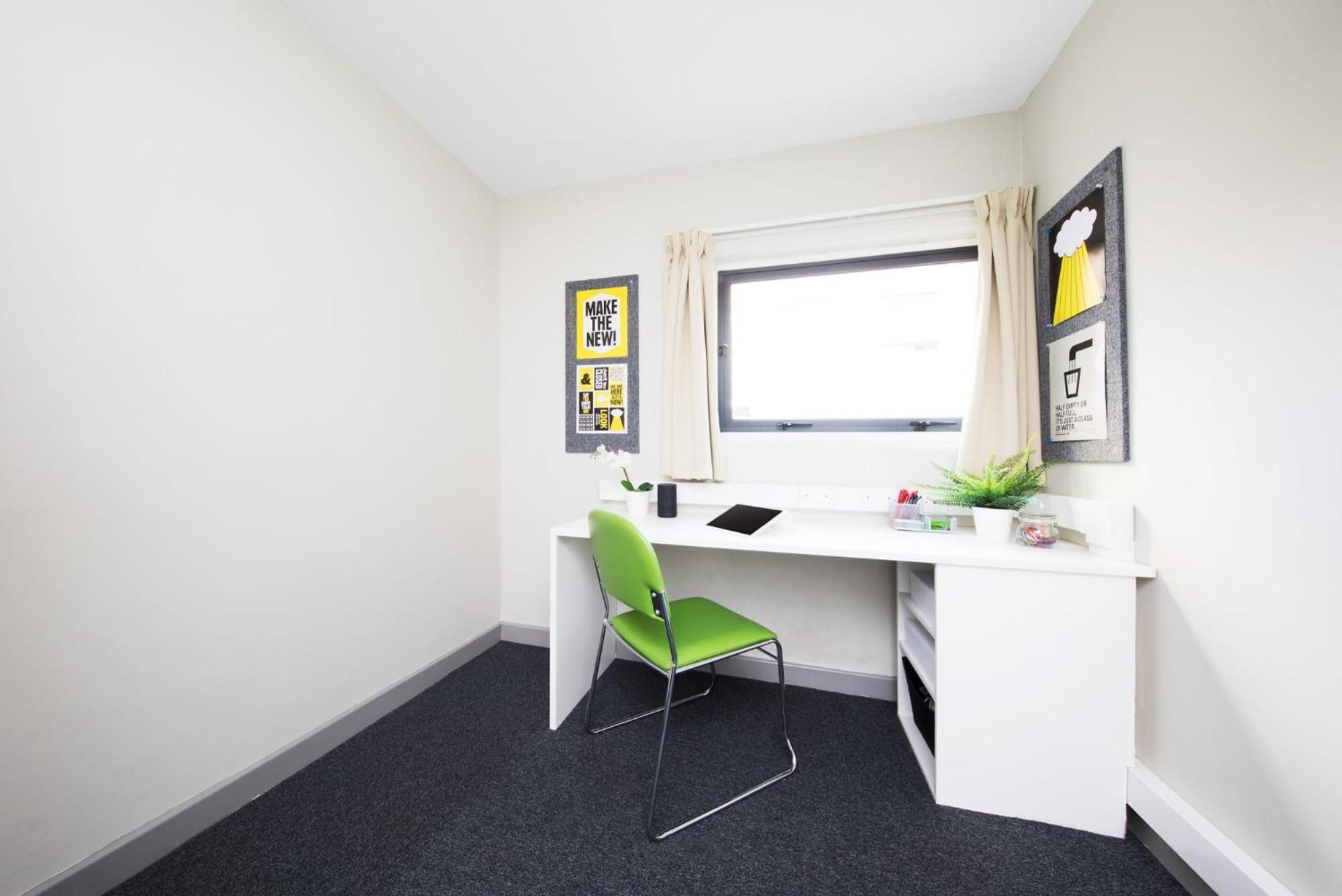 Apartment For Students Only Exchange Works In Centre